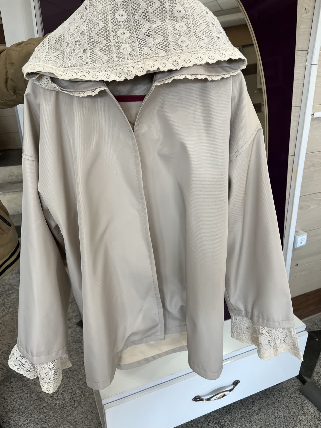 بارونی کلاهدار دانتل